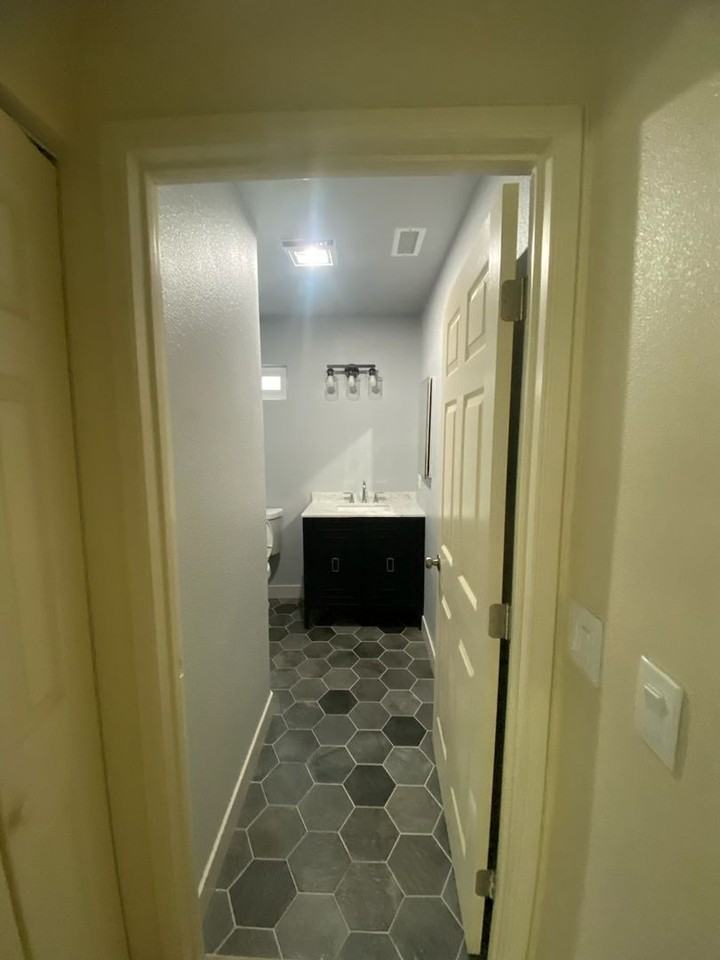 1553 W 58th Pl - Photo 6 of 12