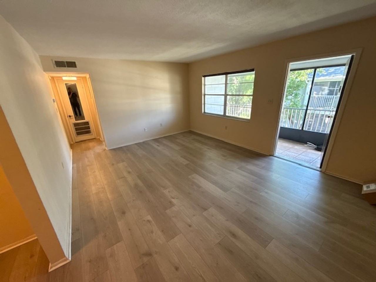 700 E Airport Blvd Apt E7 - Photo 7 of 17