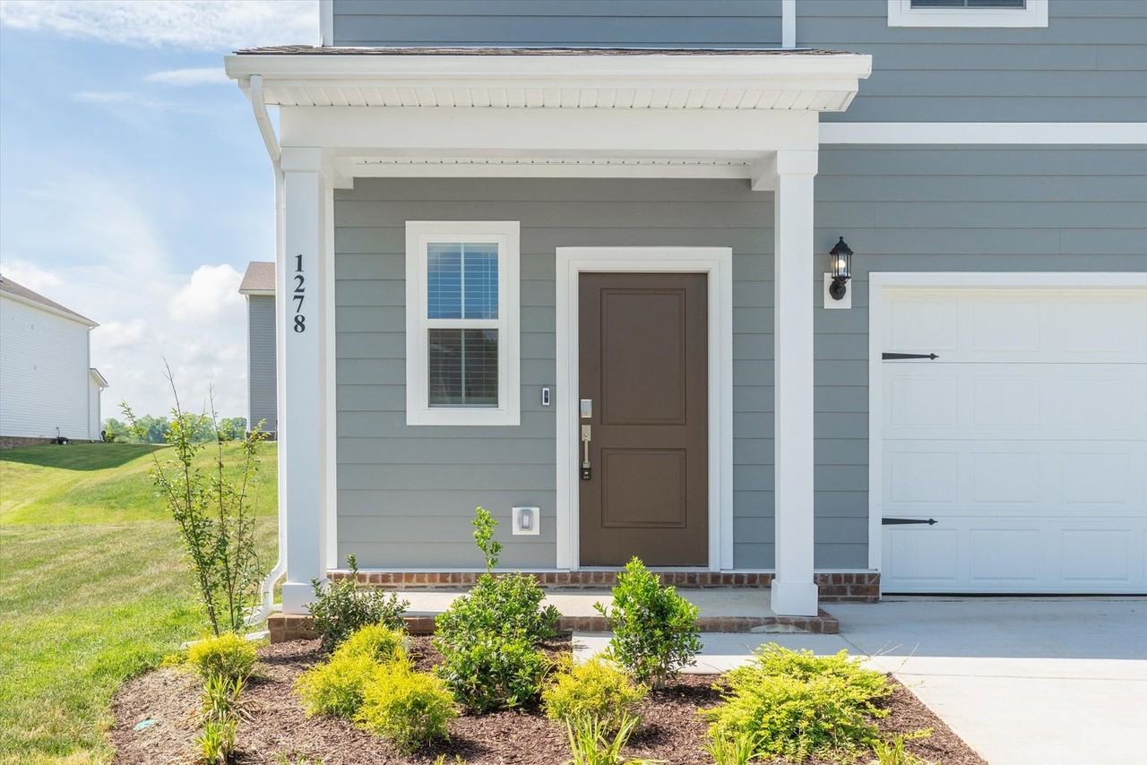 1278 Ross Farms Blvd - Photo 4 of 32