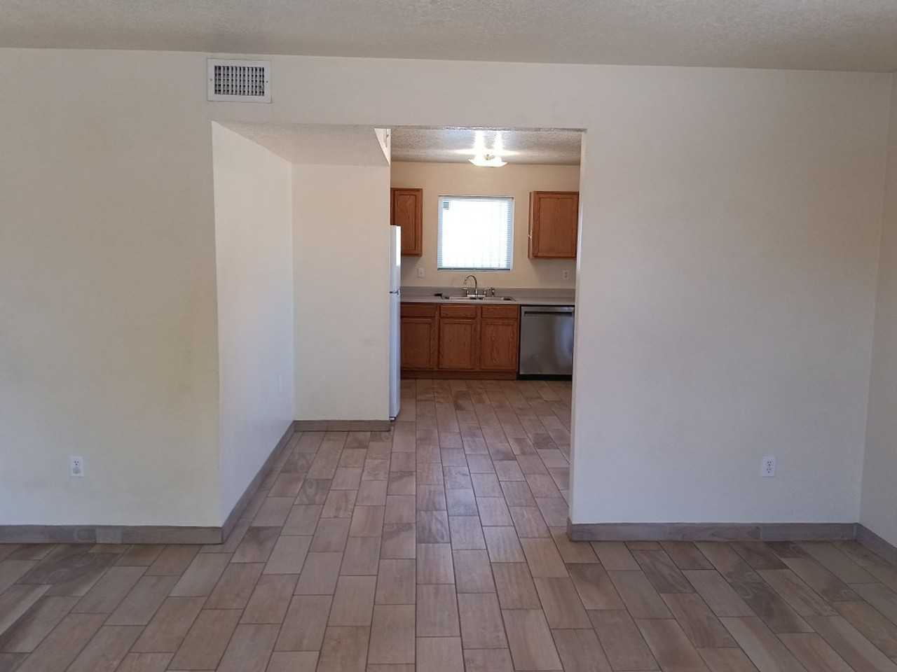 8401 Winter Sage Rd Sw - Photo 6 of 15
