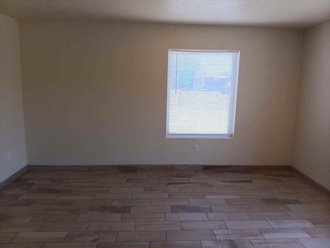 8401 Winter Sage Rd Sw - Photo 7 of 15