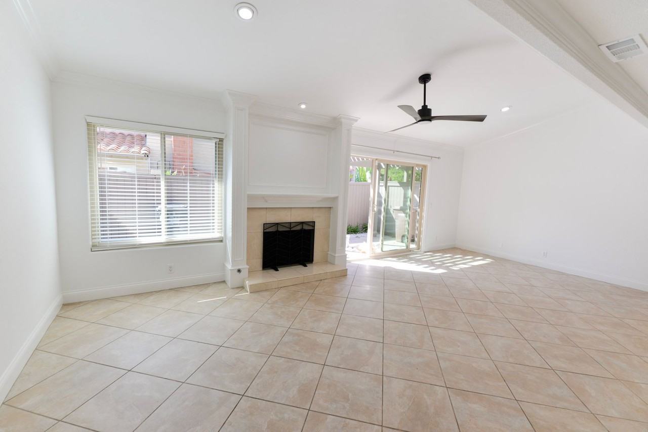 484 Plaza Estival - Photo 2 of 31