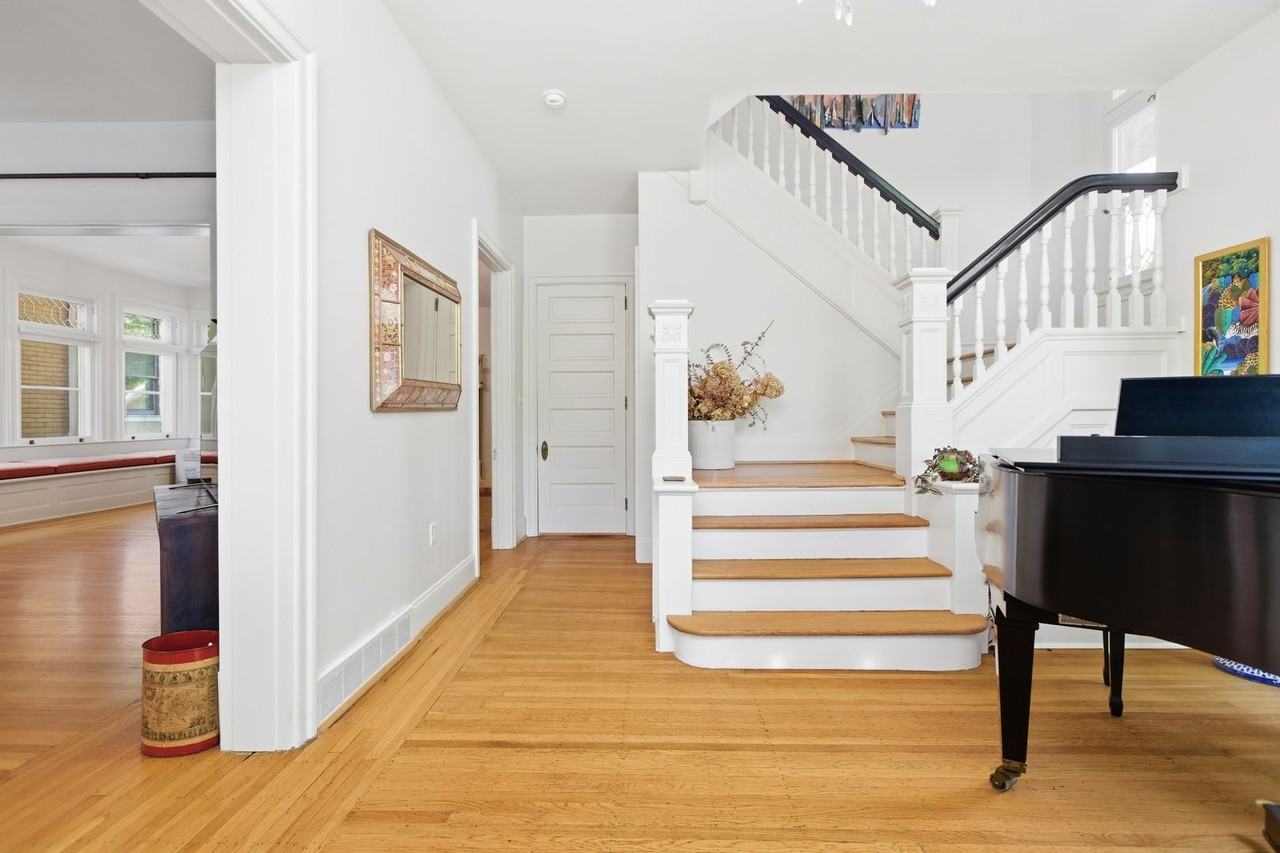 1524 Murray Ave - Photo 5 of 50
