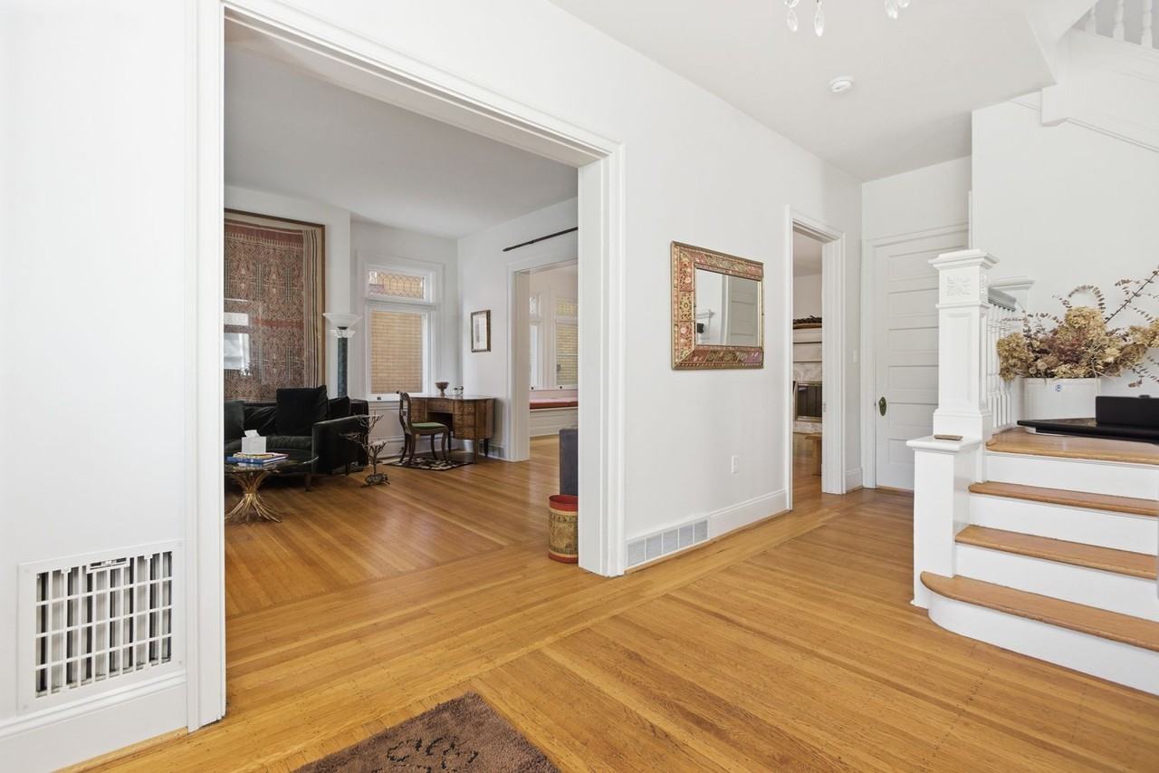 1524 Murray Ave - Photo 6 of 50