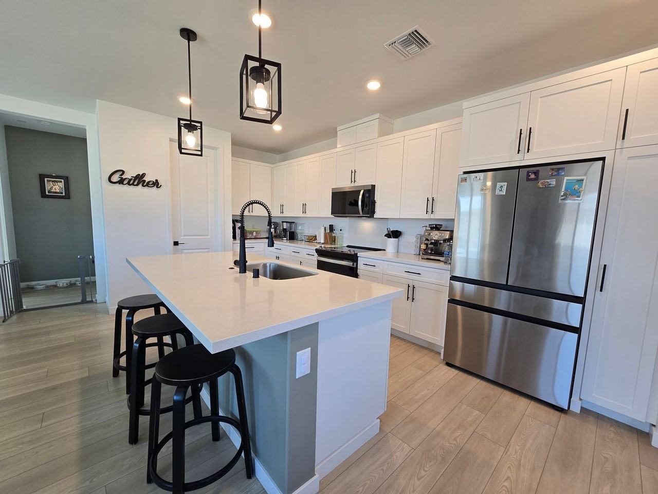 3336 Emerald Ln - Photo 5 of 19