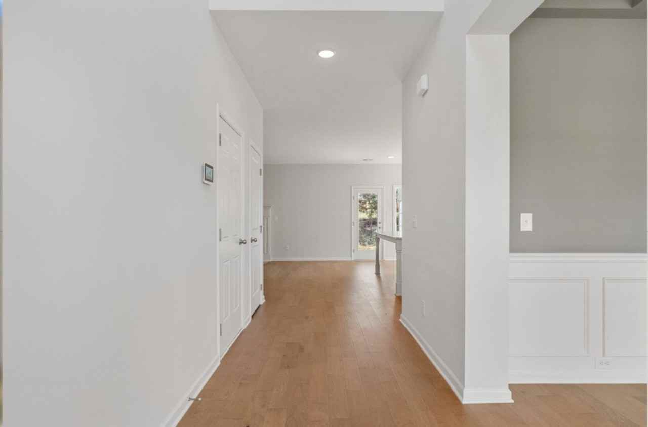 3080 Wynn Way - Photo 3 of 38