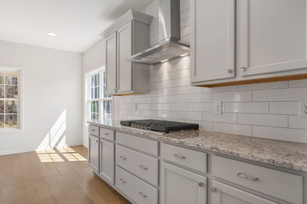 3080 Wynn Way - Photo 7 of 38