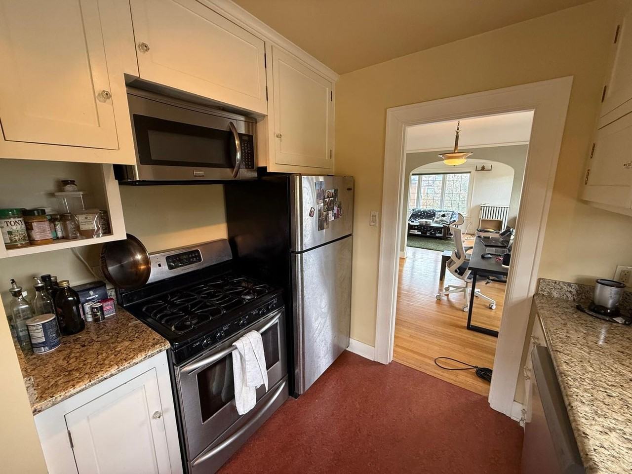 4903 Linden Ave N #4 - Photo 7 of 17