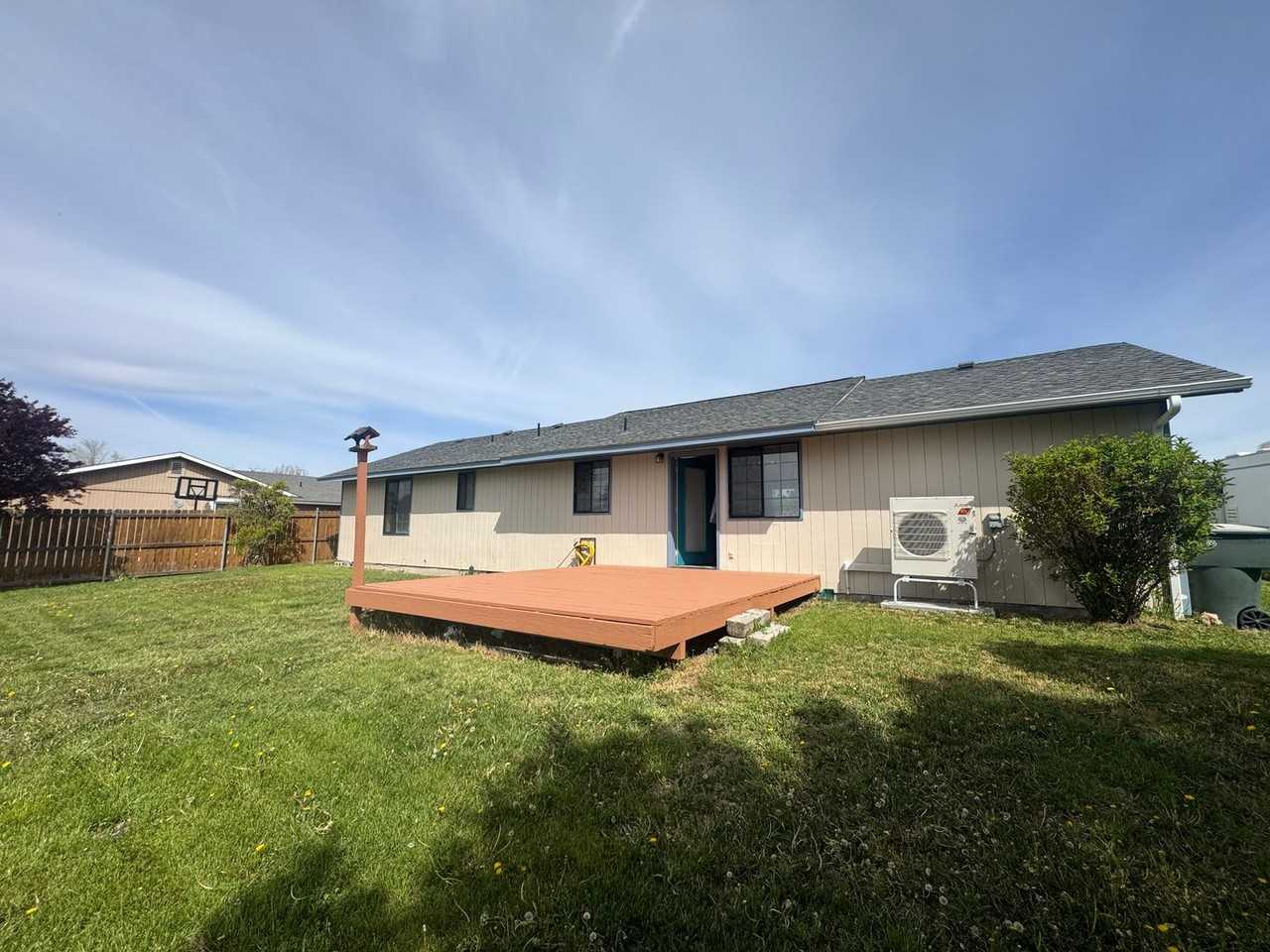 7410 W Walnut St - Photo 7 of 19