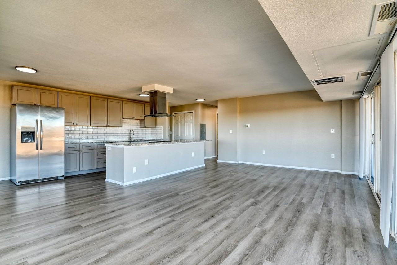 411 Lakewood Cir - Photo 7 of 20