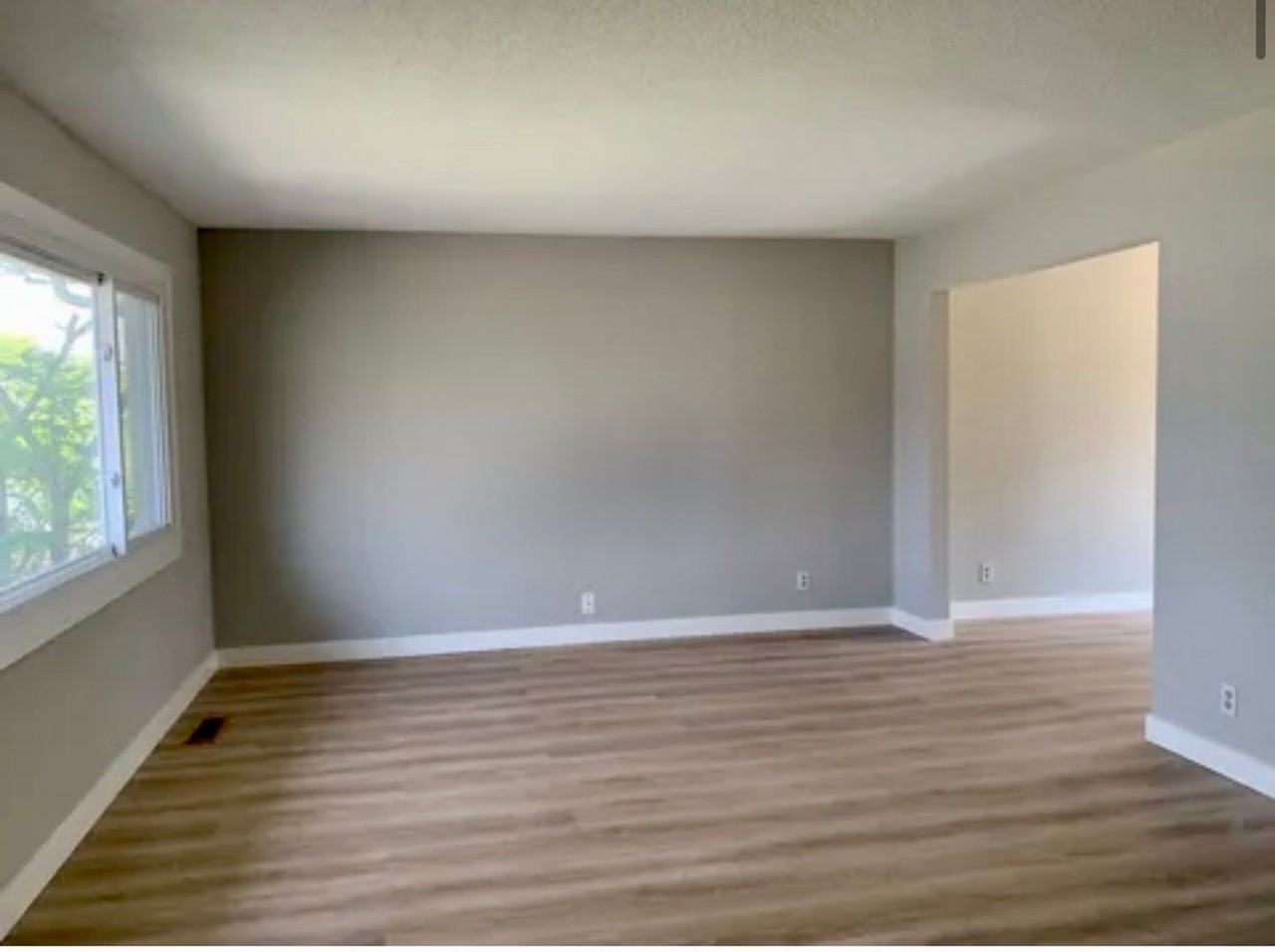 8575 Darnel Rd - Photo 3 of 22