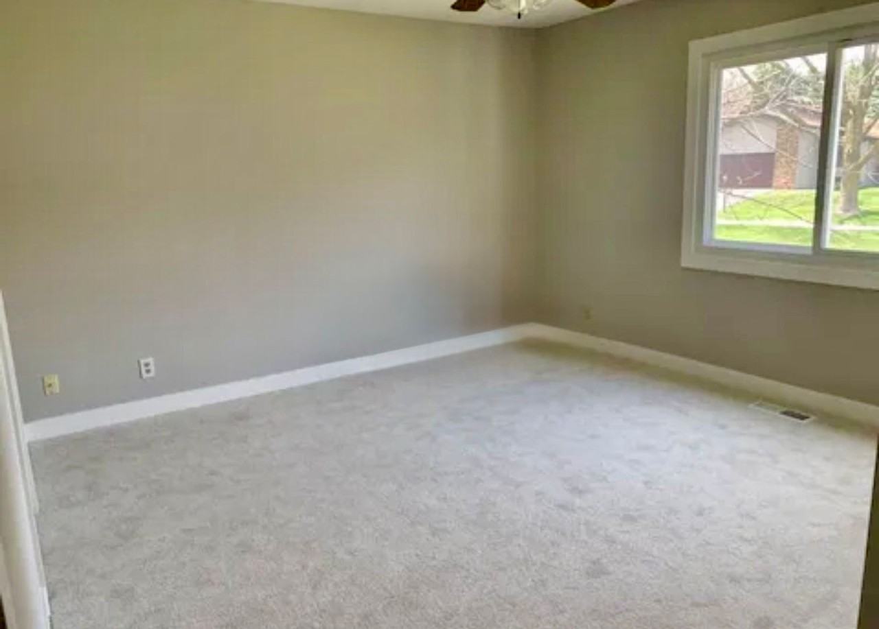 8575 Darnel Rd - Photo 7 of 22