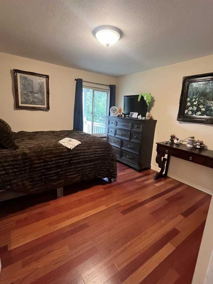 328 Valley View Dr - Photo 3 of 24