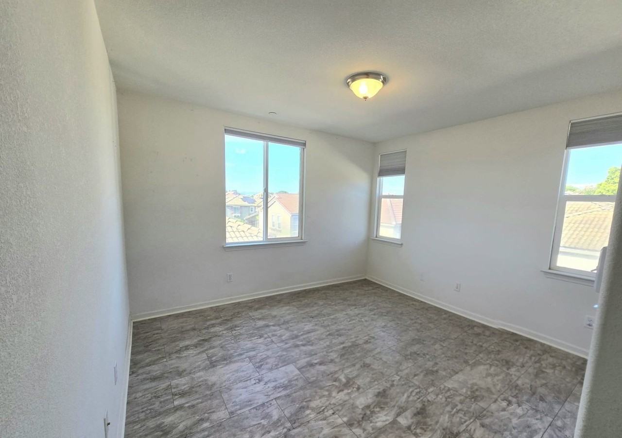 336 Toscana Way - Photo 5 of 27