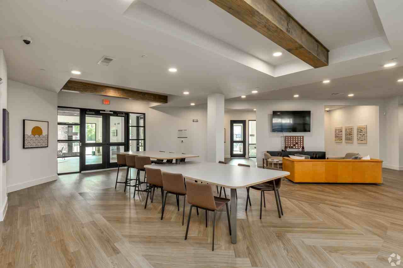 Park on 14th - Photo 7 of 25