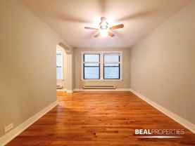 425 W Roscoe St #406 - Photo 1 of 1