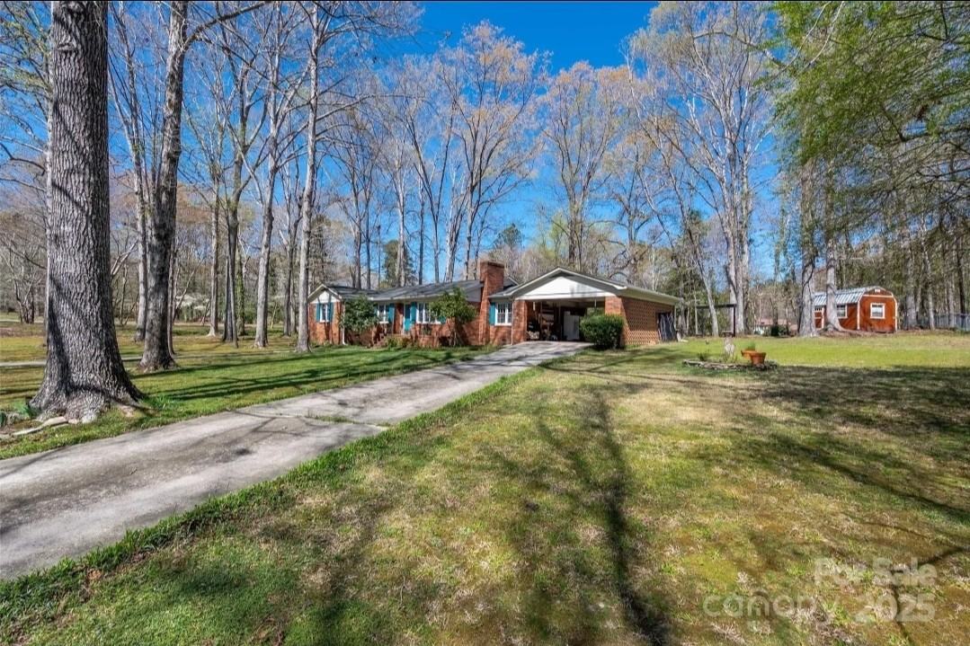 1010 Sherwood Cir #NA - Photo 2 of 49