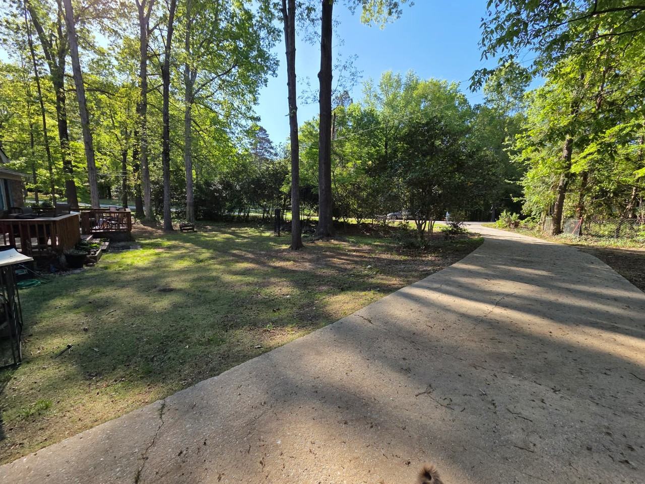 1010 Sherwood Cir #NA - Photo 4 of 49