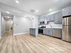 428 W Belden Ave #01 - Photo 1 of 1