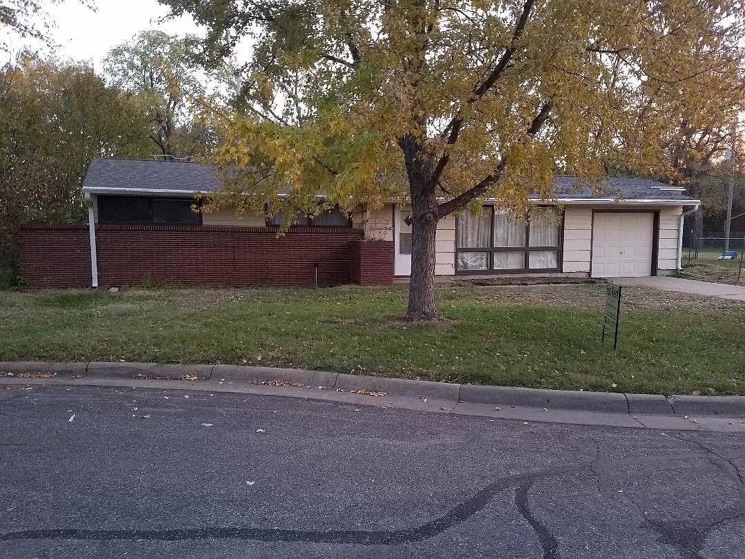 1107 Glenshire Ave #NA - Photo 2 of 18
