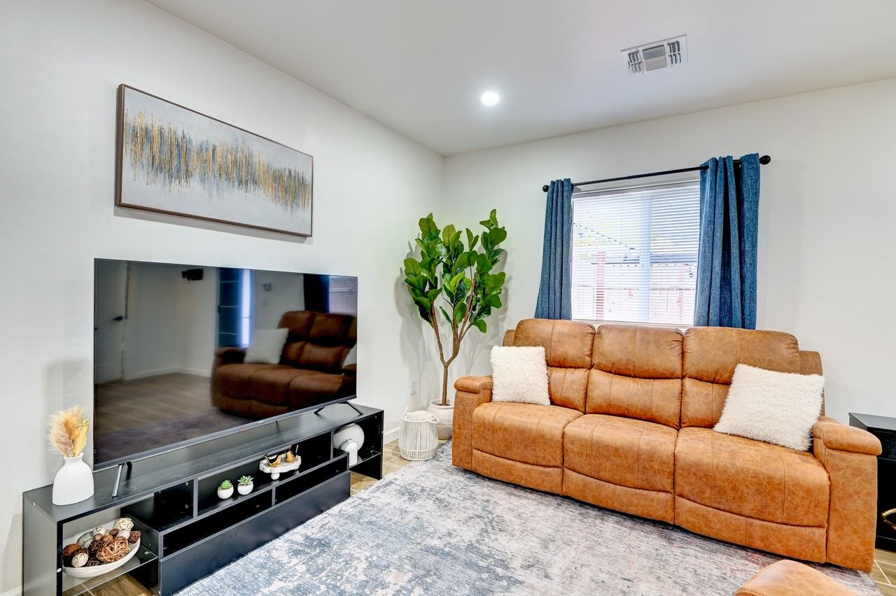 N Rosemont Blvd #NA - Photo 3 of 15