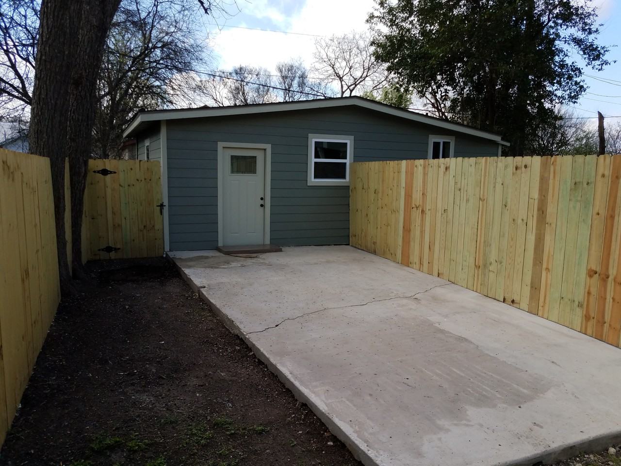 418 E Highland Blvd #B - Photo 4 of 22