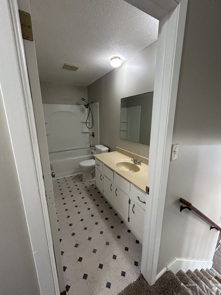 4000 80th St #NA - Photo 6 of 17