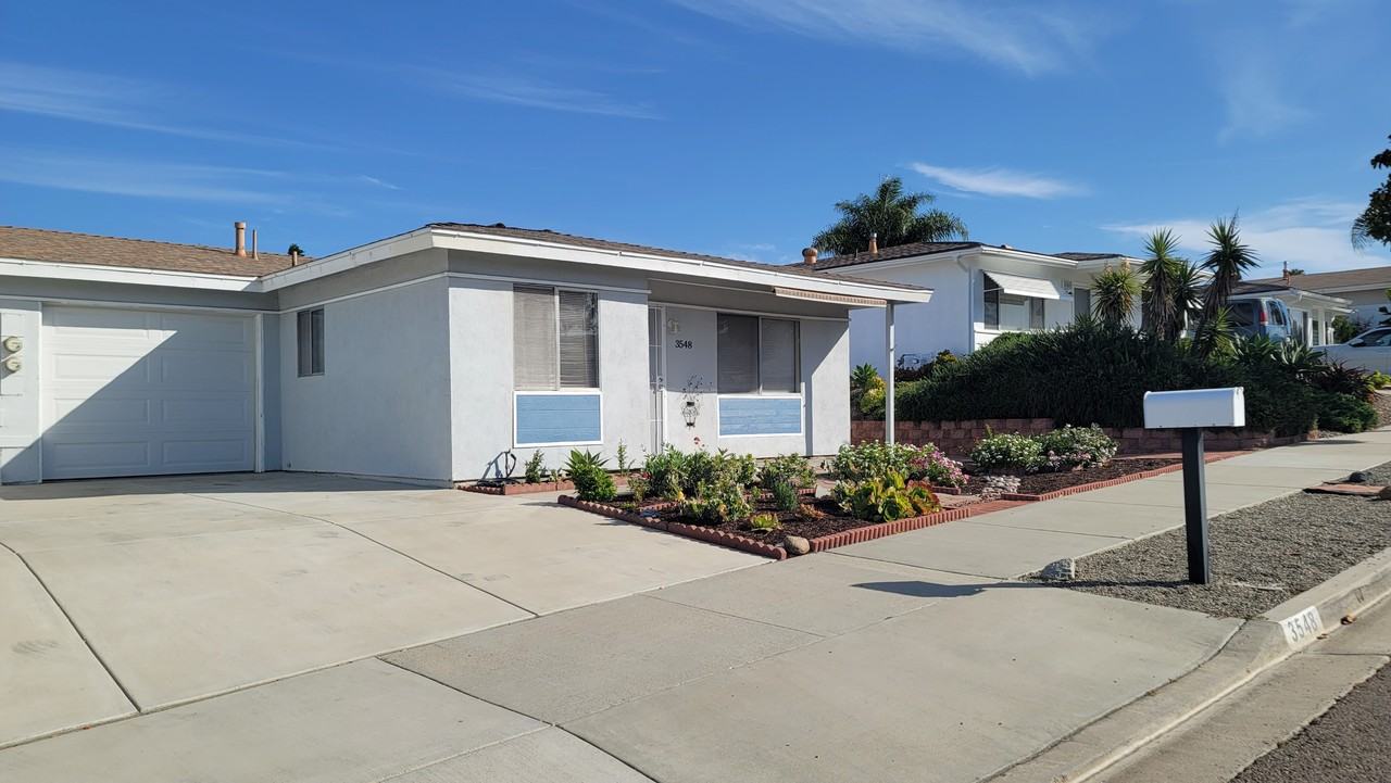 3548 Mira Pacific Dr #NA - Photo 2 of 15