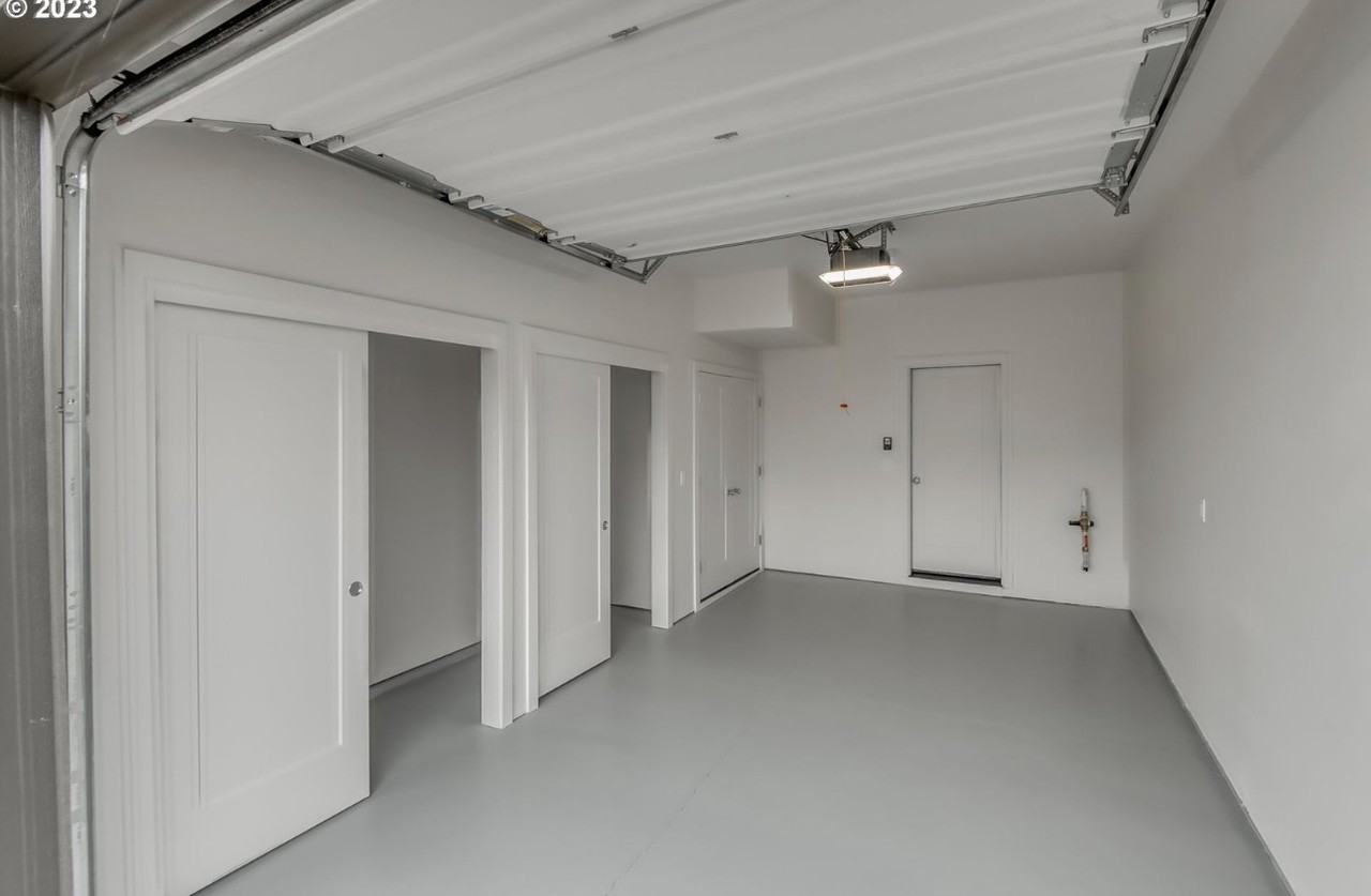 2069 Strong Rd Se #NA - Photo 2 of 16