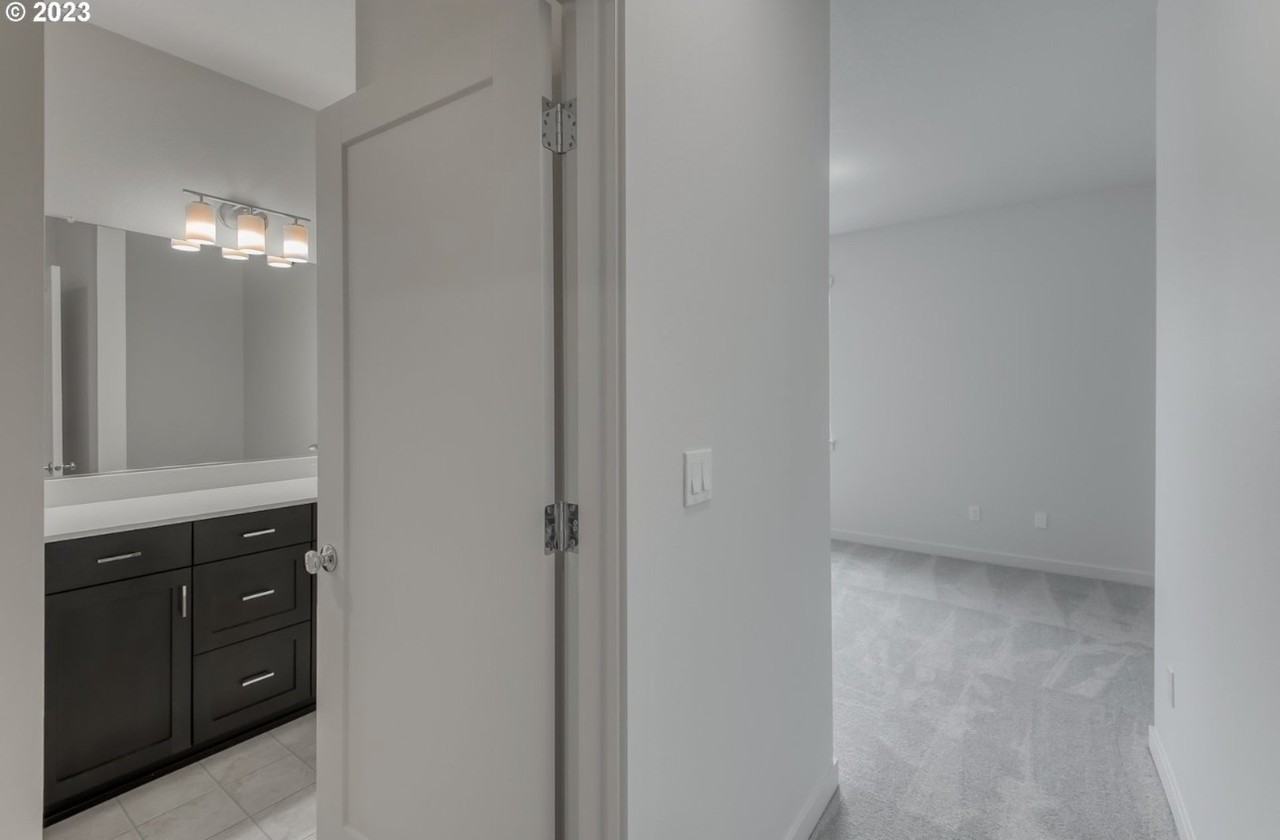 2069 Strong Rd Se #NA - Photo 4 of 16