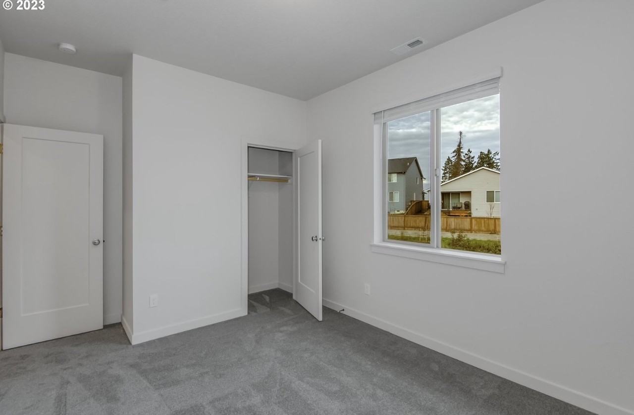 2069 Strong Rd Se #NA - Photo 5 of 16