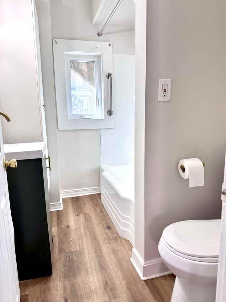 330 Main St #4 - Photo 2 of 13