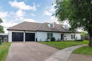 featured image of 202 Dolphin Pl #NA