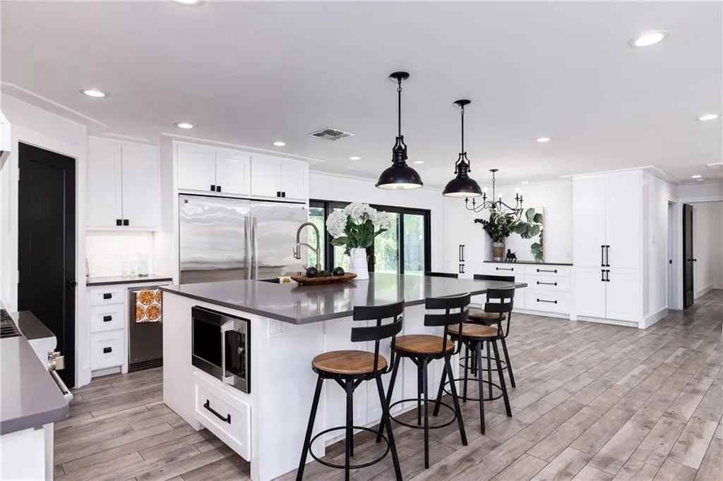 202 Dolphin Pl #NA - Photo 5 of 21