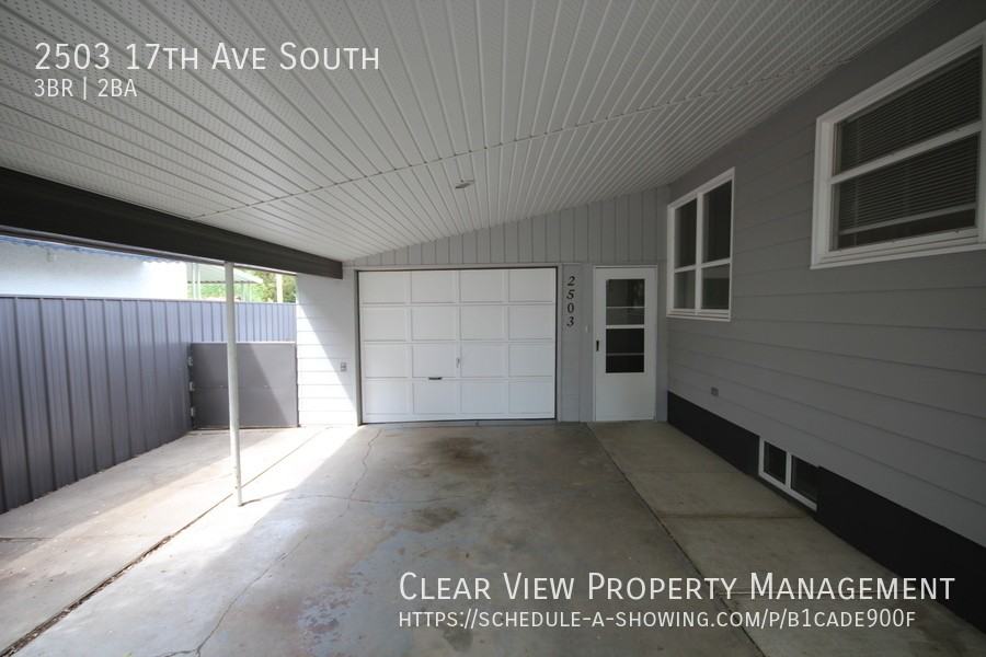 2503 17 Ave S - Photo 2 of 29