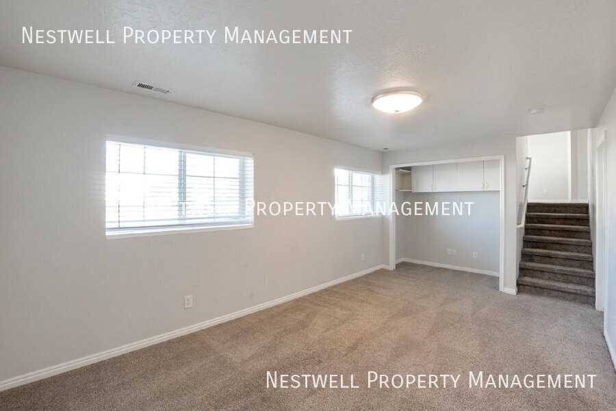 2077 W 1835 N - Photo 7 of 19