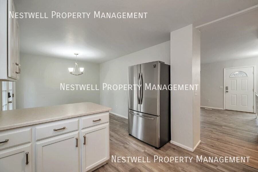 826 E 9630 S - Photo 6 of 27