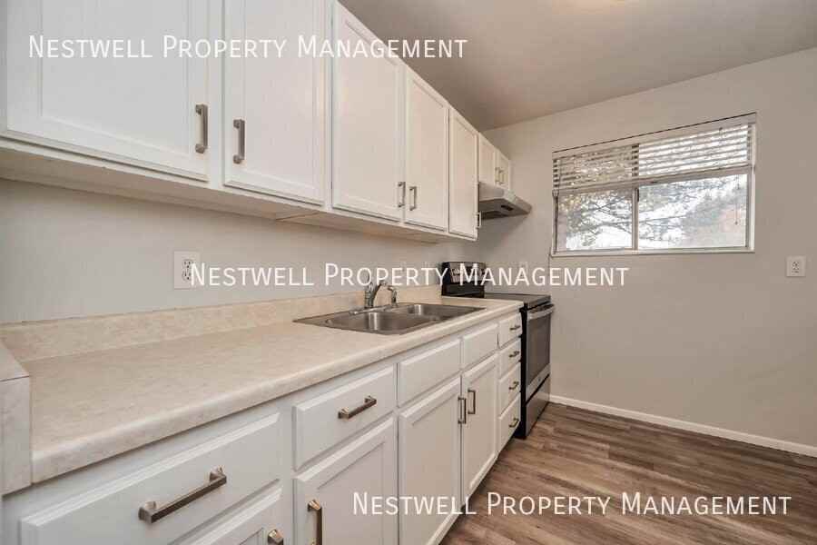 826 E 9630 S - Photo 7 of 27