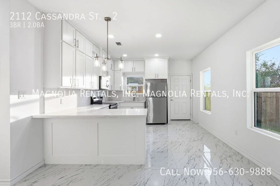 2112 Cassandra St #2 - Photo 4 of 14