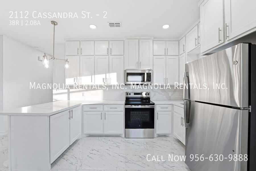 2112 Cassandra St #2 - Photo 5 of 14