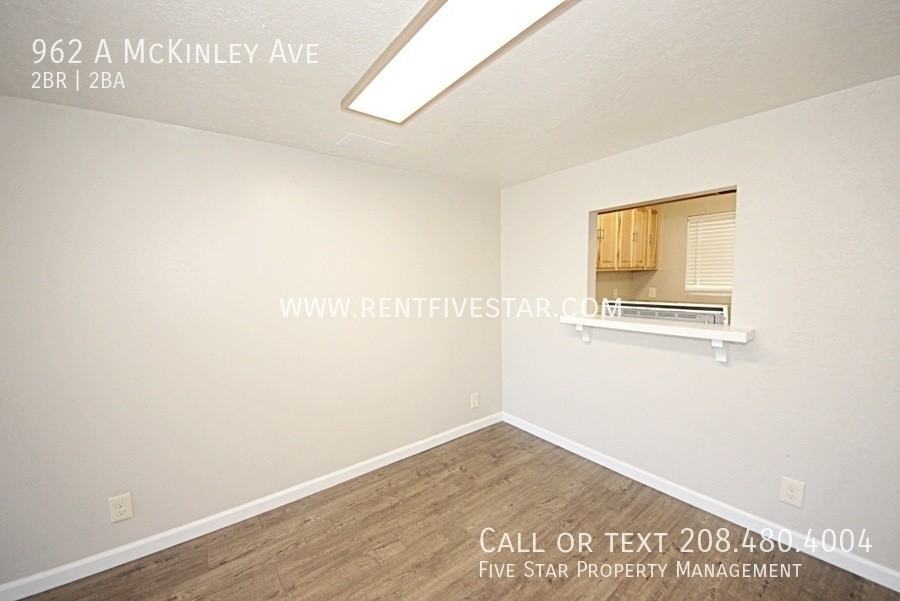 962A Mckinley Ave #A - Photo 4 of 14