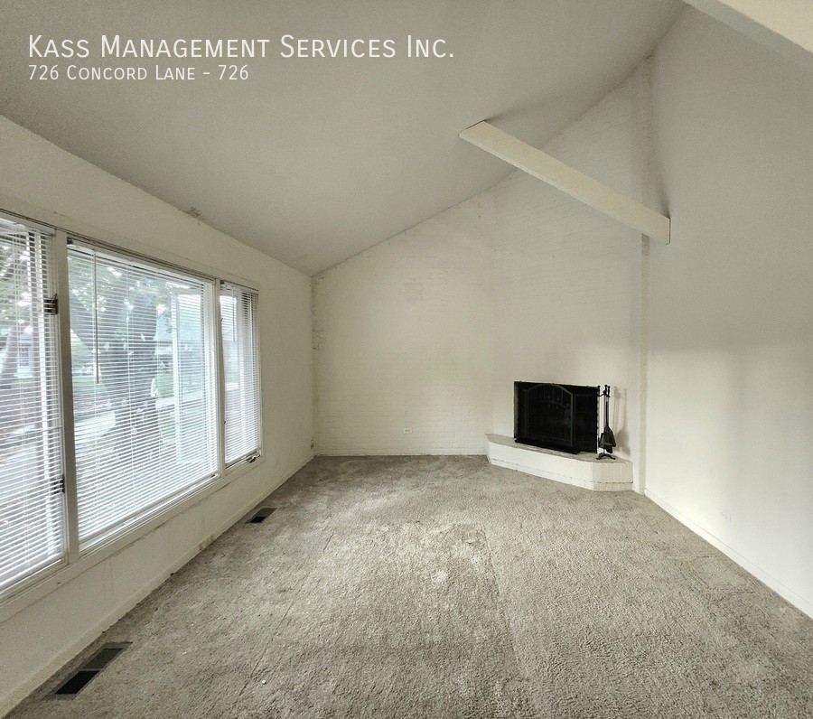 726 Concord Ln #726 - Photo 2 of 16