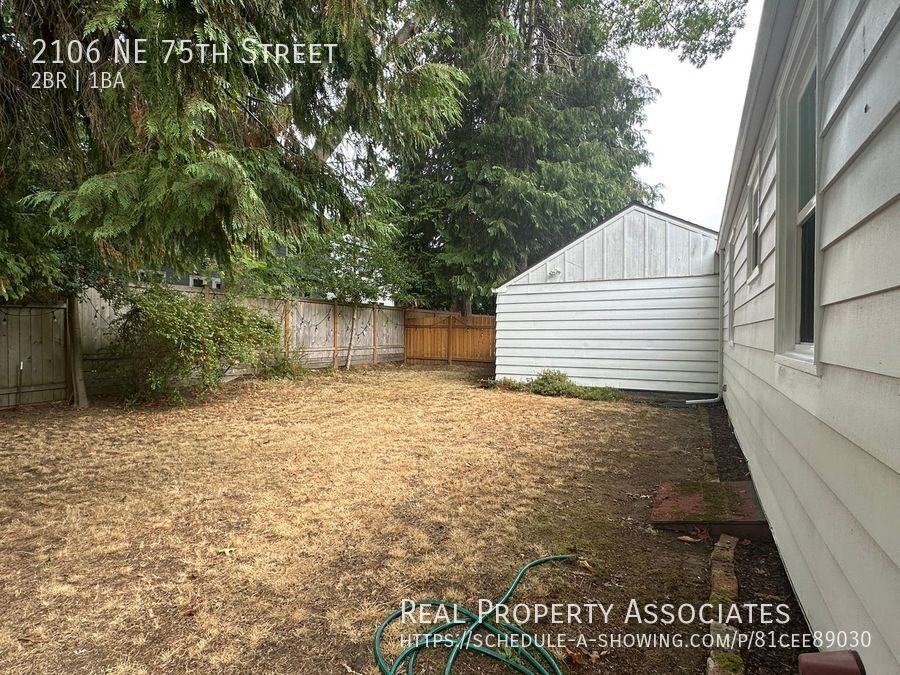 2106 Ne 75th St - Photo 2 of 19