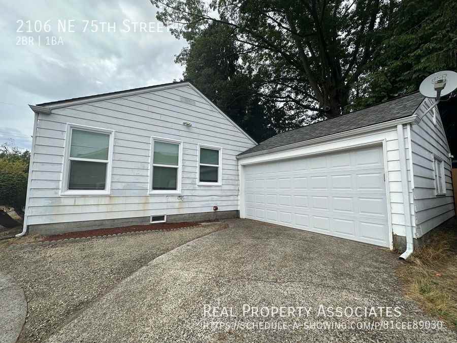 2106 Ne 75th St - Photo 4 of 19