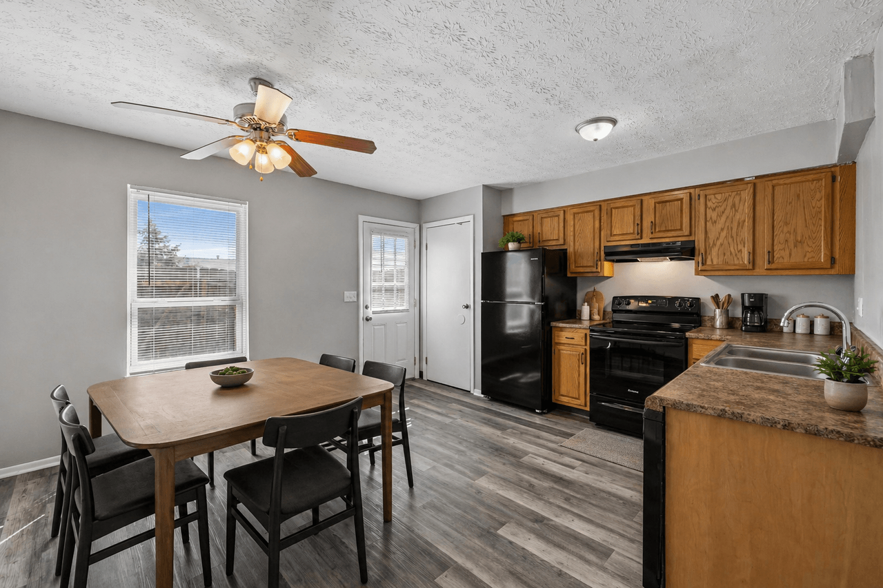 Sharon Green Townhomes - Photo 2 of 23
