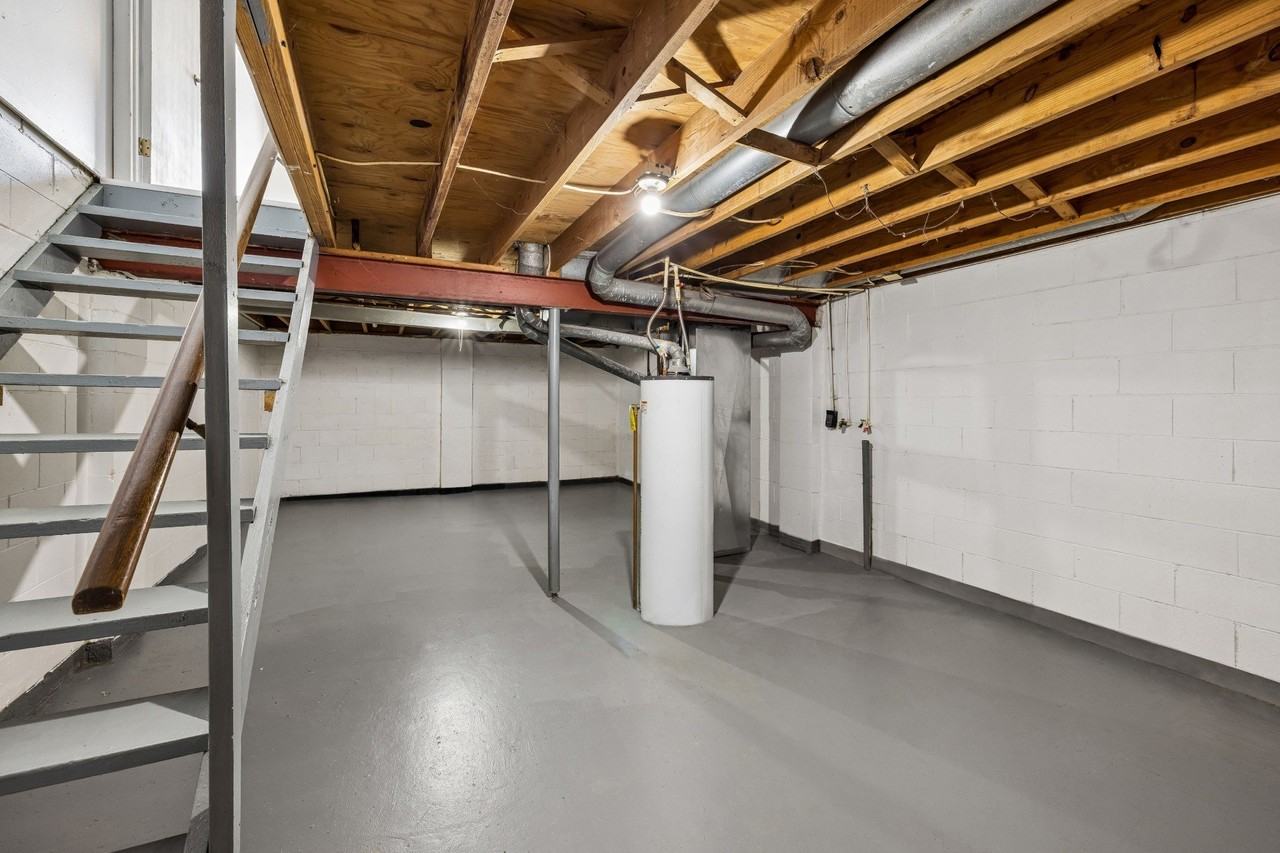 Sharon Green Townhomes - Photo 6 of 23