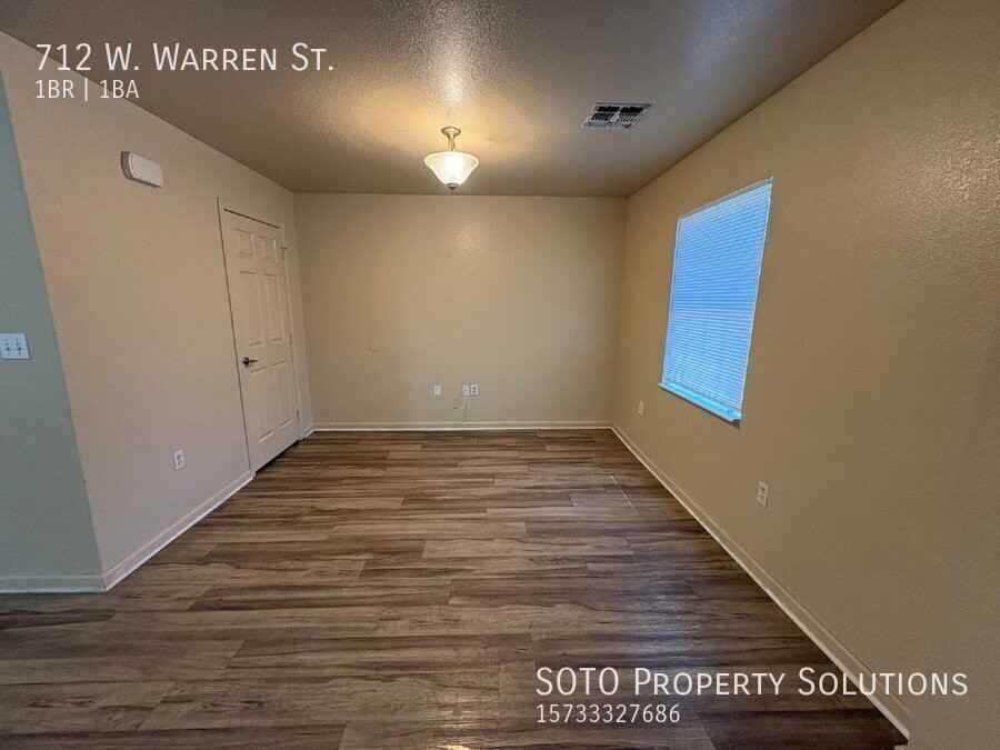 712 Warren St - Photo 3 of 15