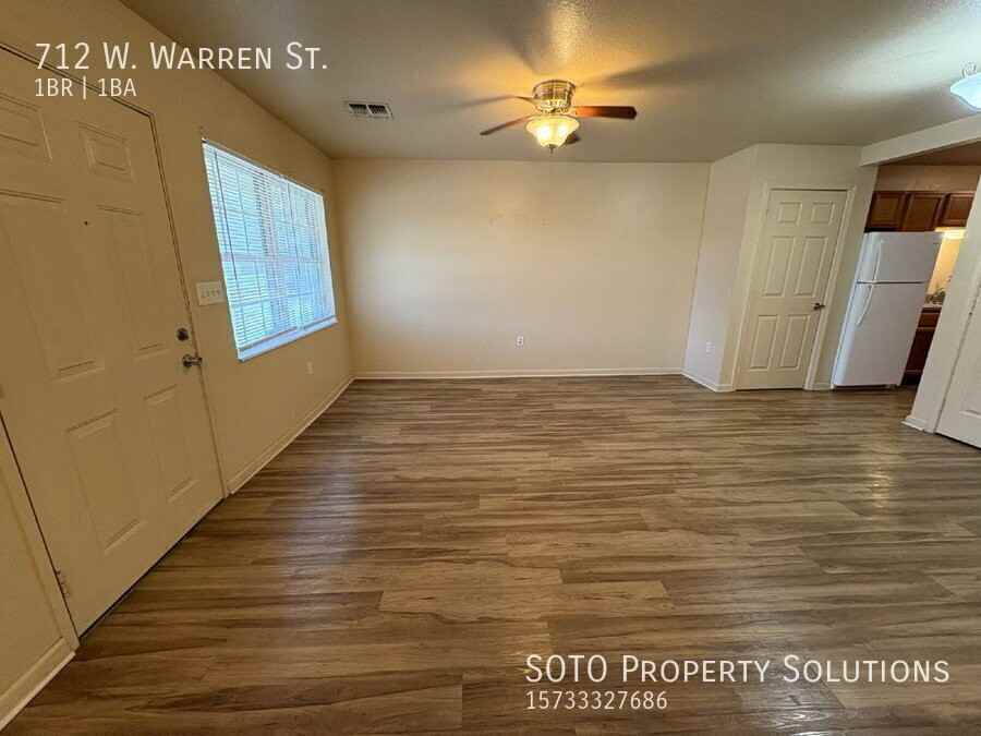712 Warren St - Photo 4 of 15