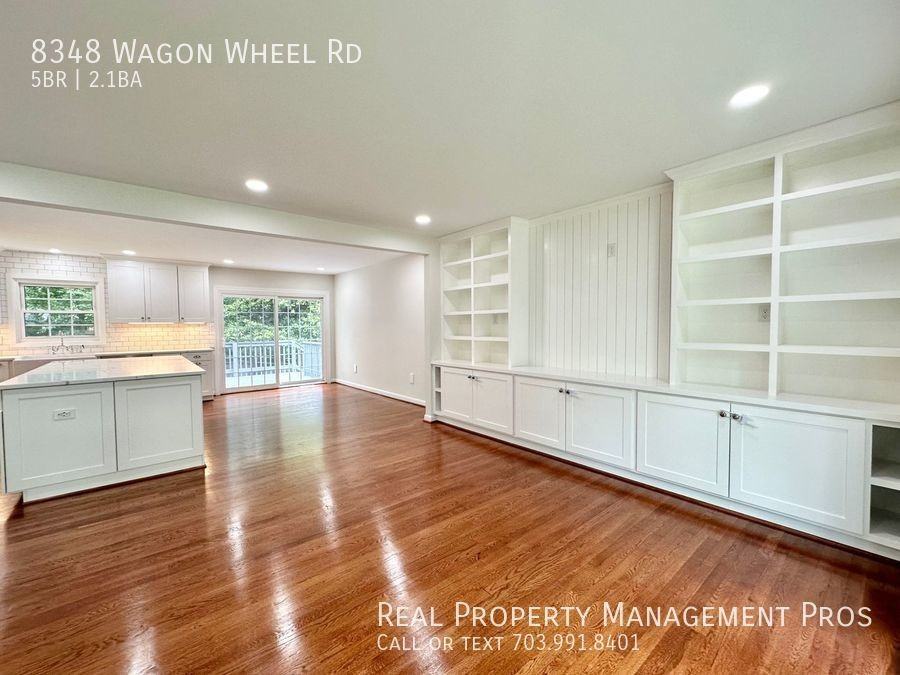 8348 Wagon Wheel Rd - Photo 4 of 50