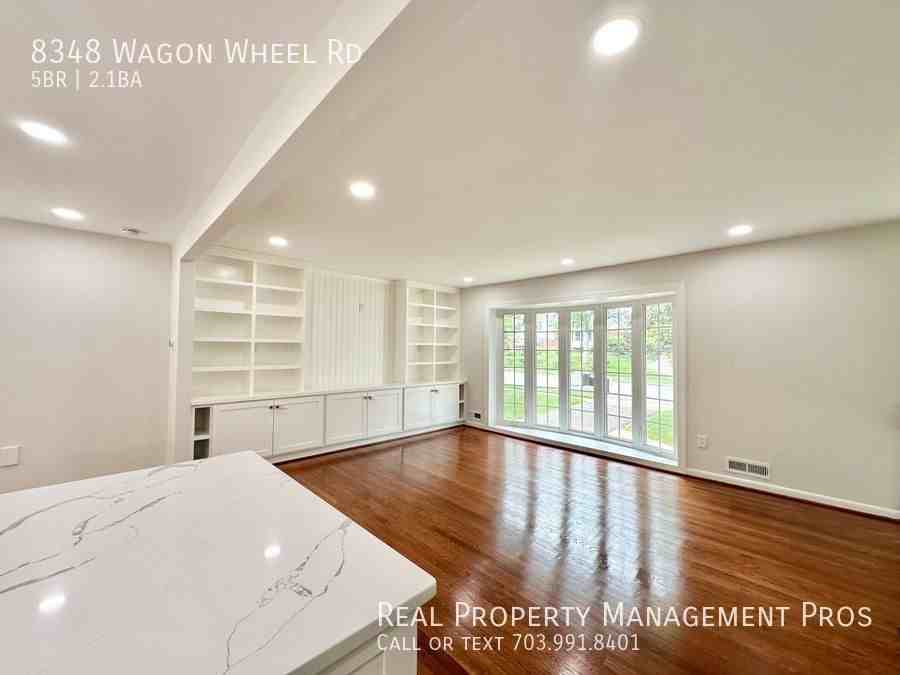 8348 Wagon Wheel Rd - Photo 5 of 50